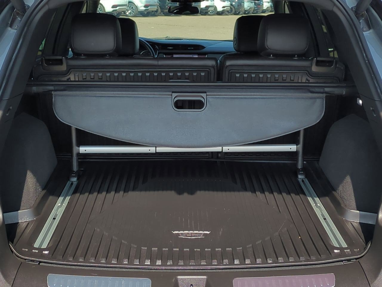 Thumbnail: 2023 Cadillac XT5 - 34