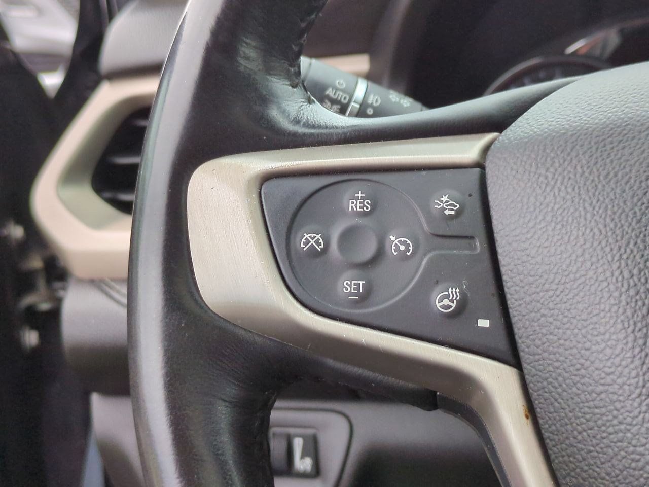 2017 GMC Acadia Denali - Photo 24