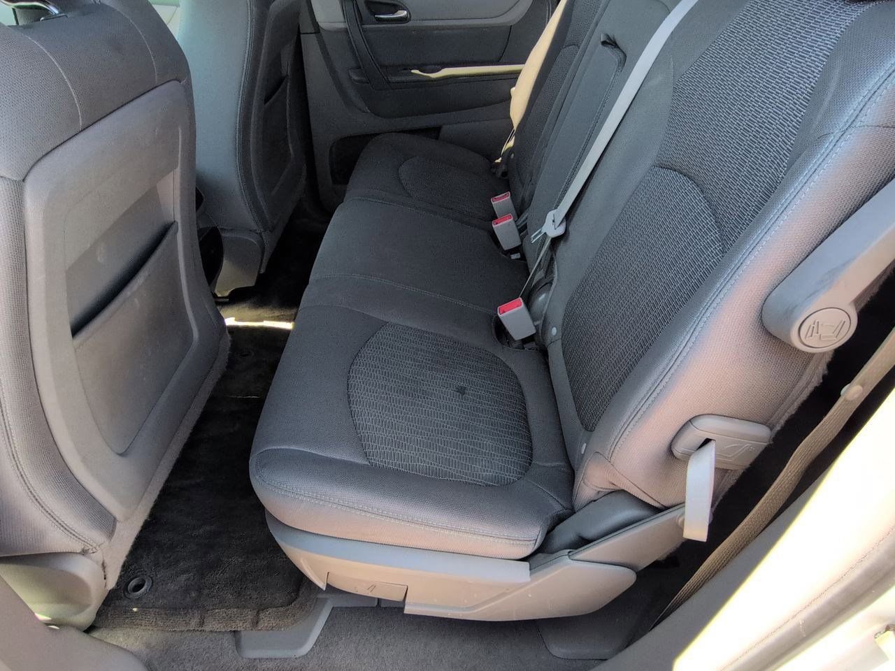 Thumbnail: 2017 Chevrolet Traverse - 18