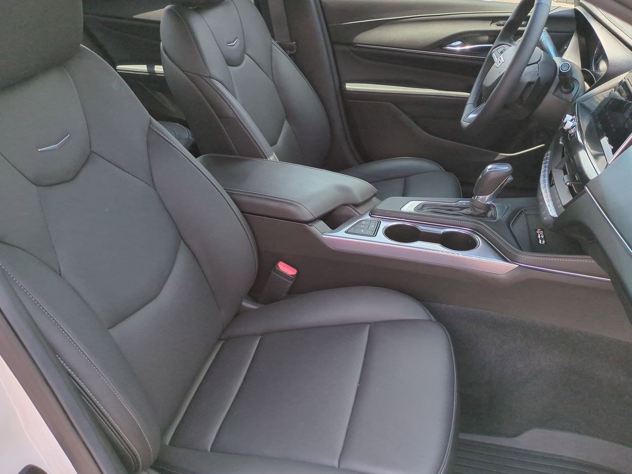 Thumbnail: 2022 Cadillac CT4 - 19