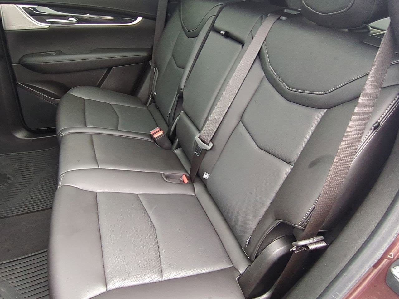 Thumbnail: 2023 Cadillac XT5 - 19