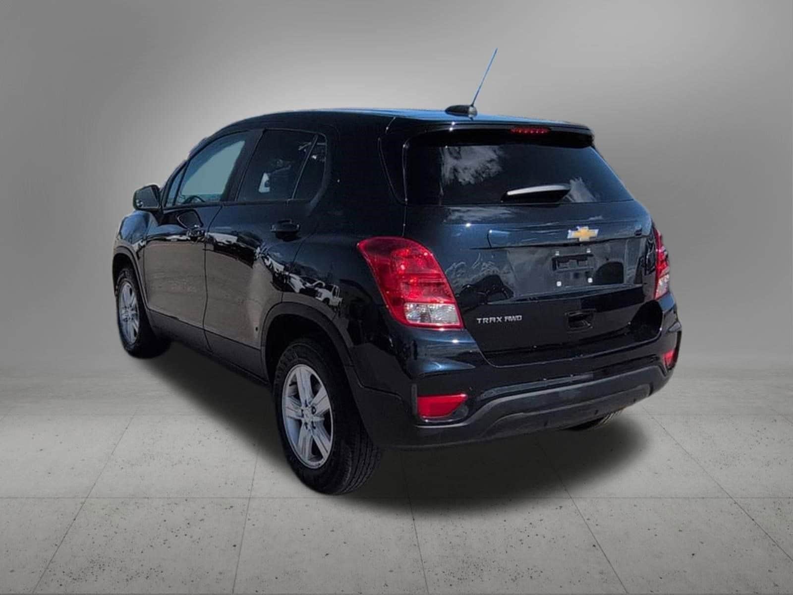 Thumbnail: 2021 Chevrolet Trax - 4