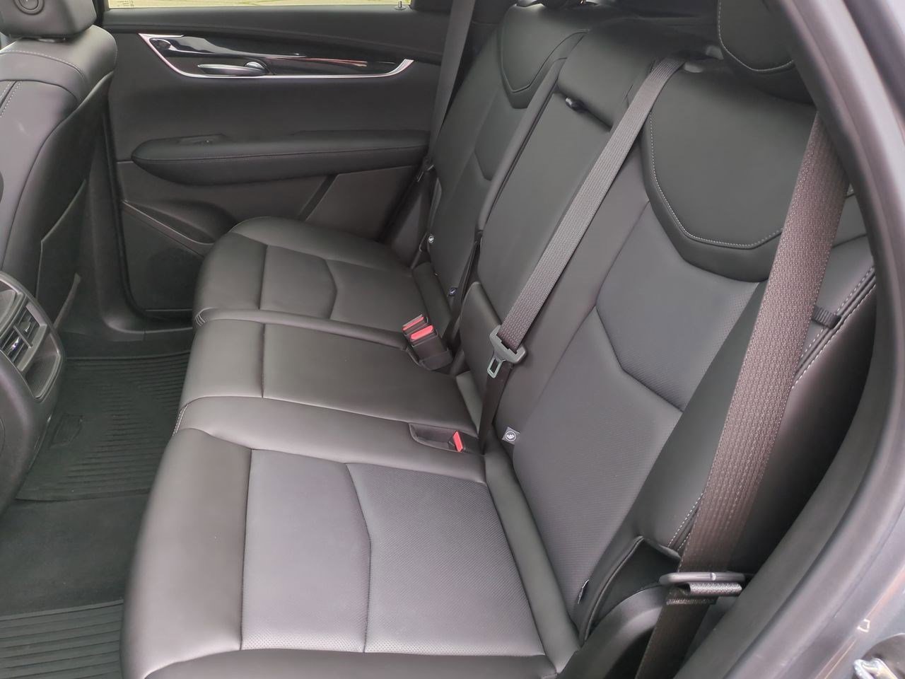 Thumbnail: 2022 Cadillac XT5 - 19