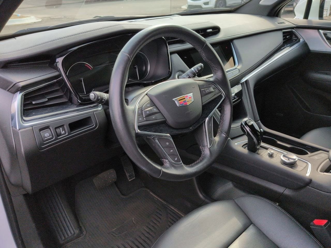 Thumbnail: 2024 Cadillac XT5 - 2