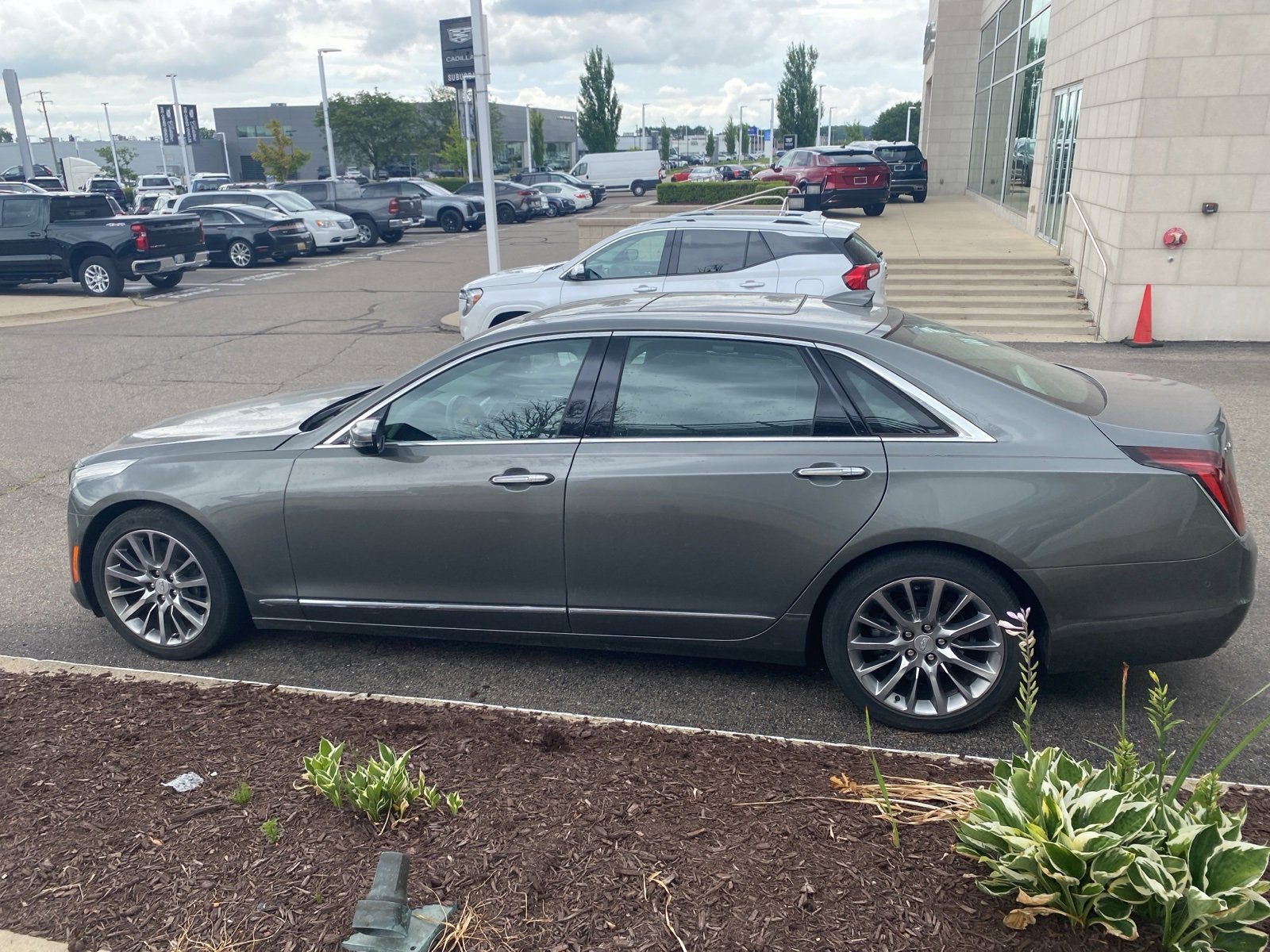 Thumbnail: 2017 Cadillac CT6 - 8