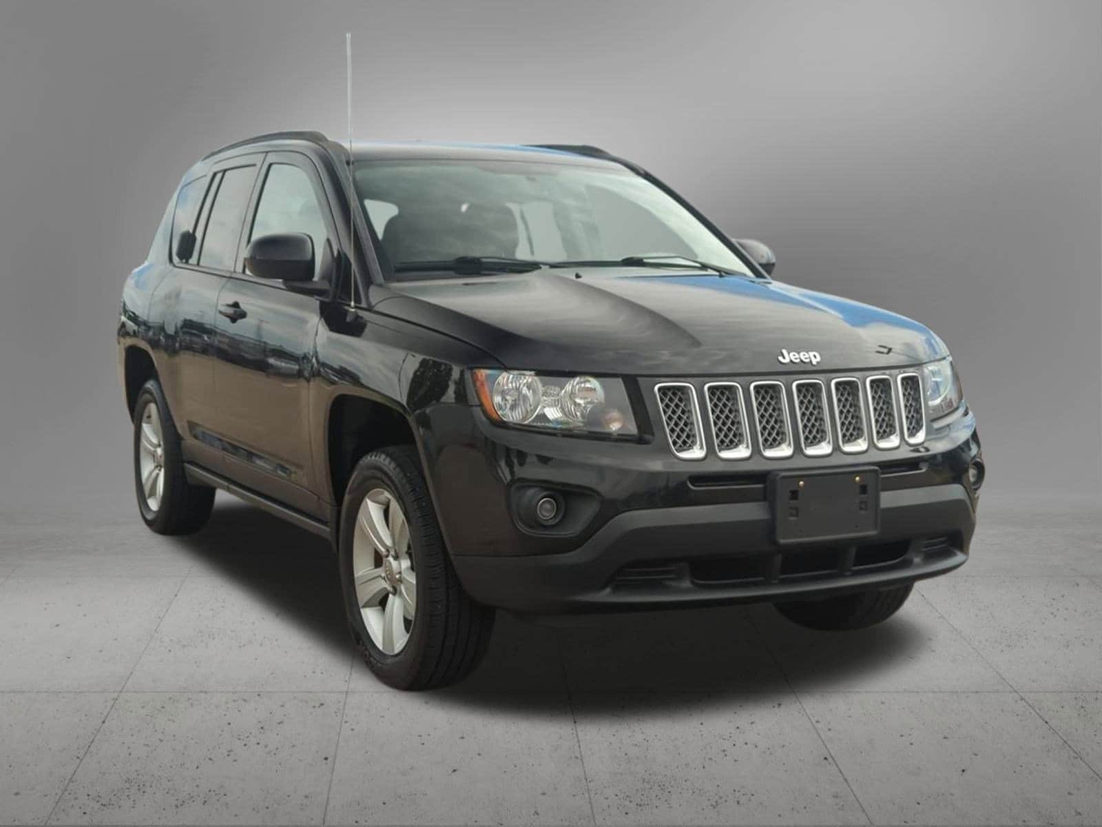 Thumbnail: 2017 Jeep Compass - 8