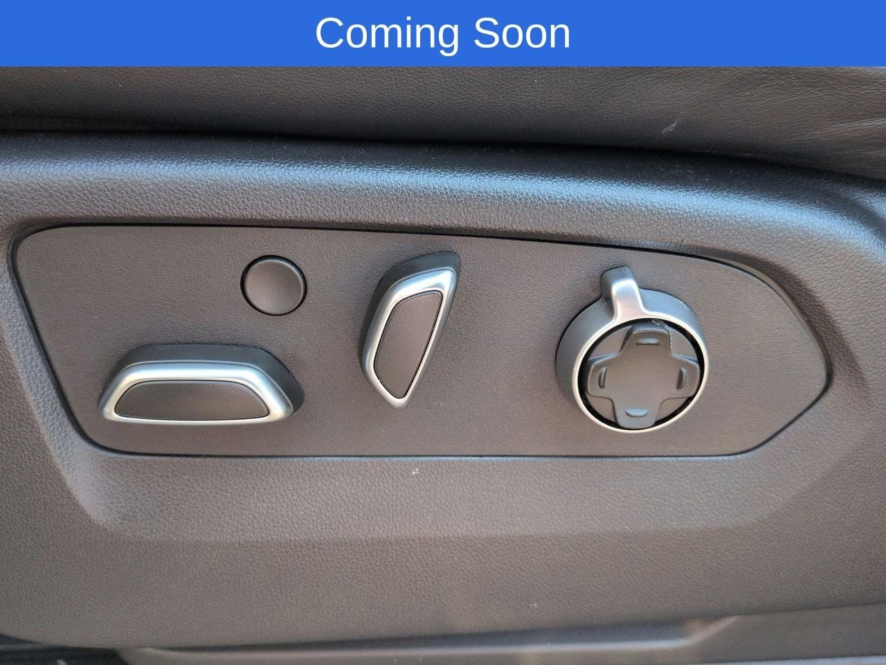 Thumbnail: 2025 Cadillac Escalade - 17