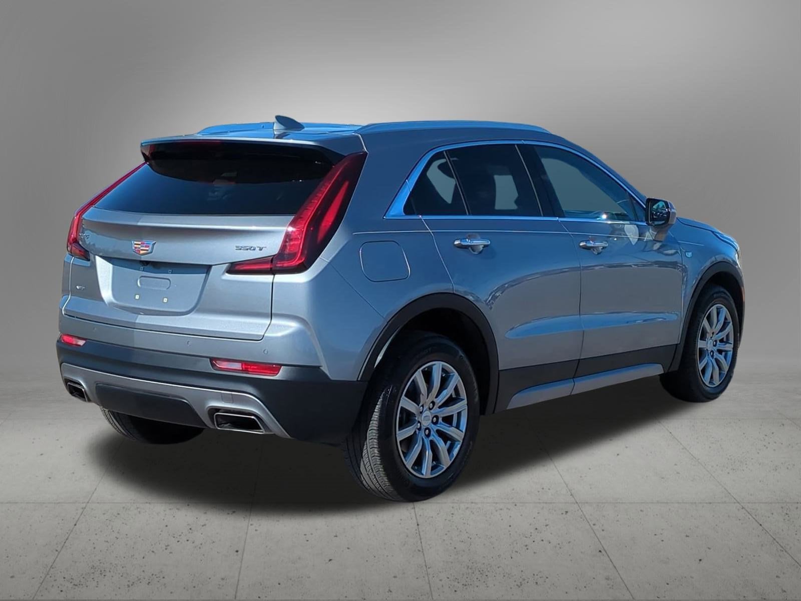 Thumbnail: 2023 Cadillac XT4 - 6