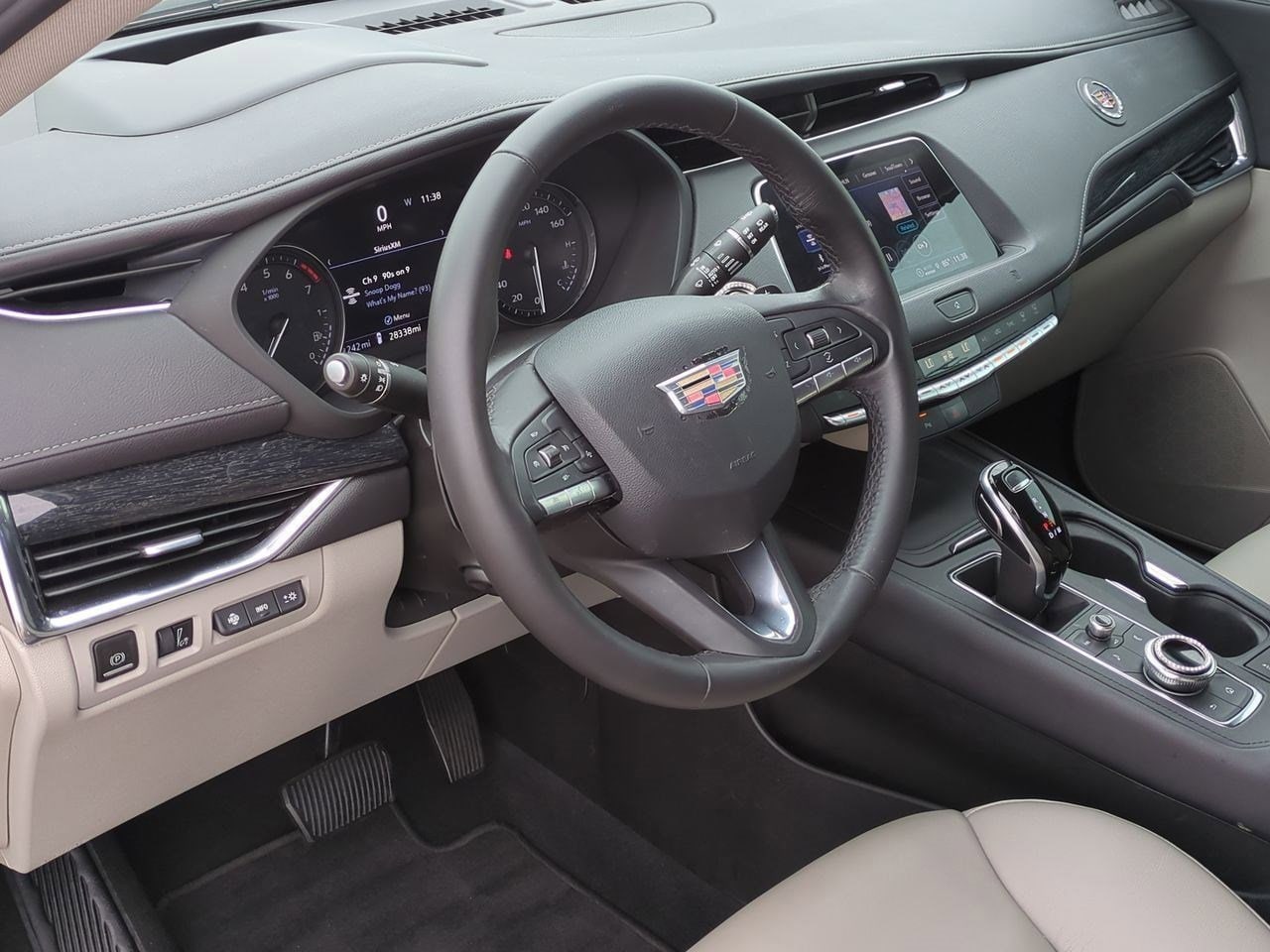 Thumbnail: 2021 Cadillac XT4 - 2