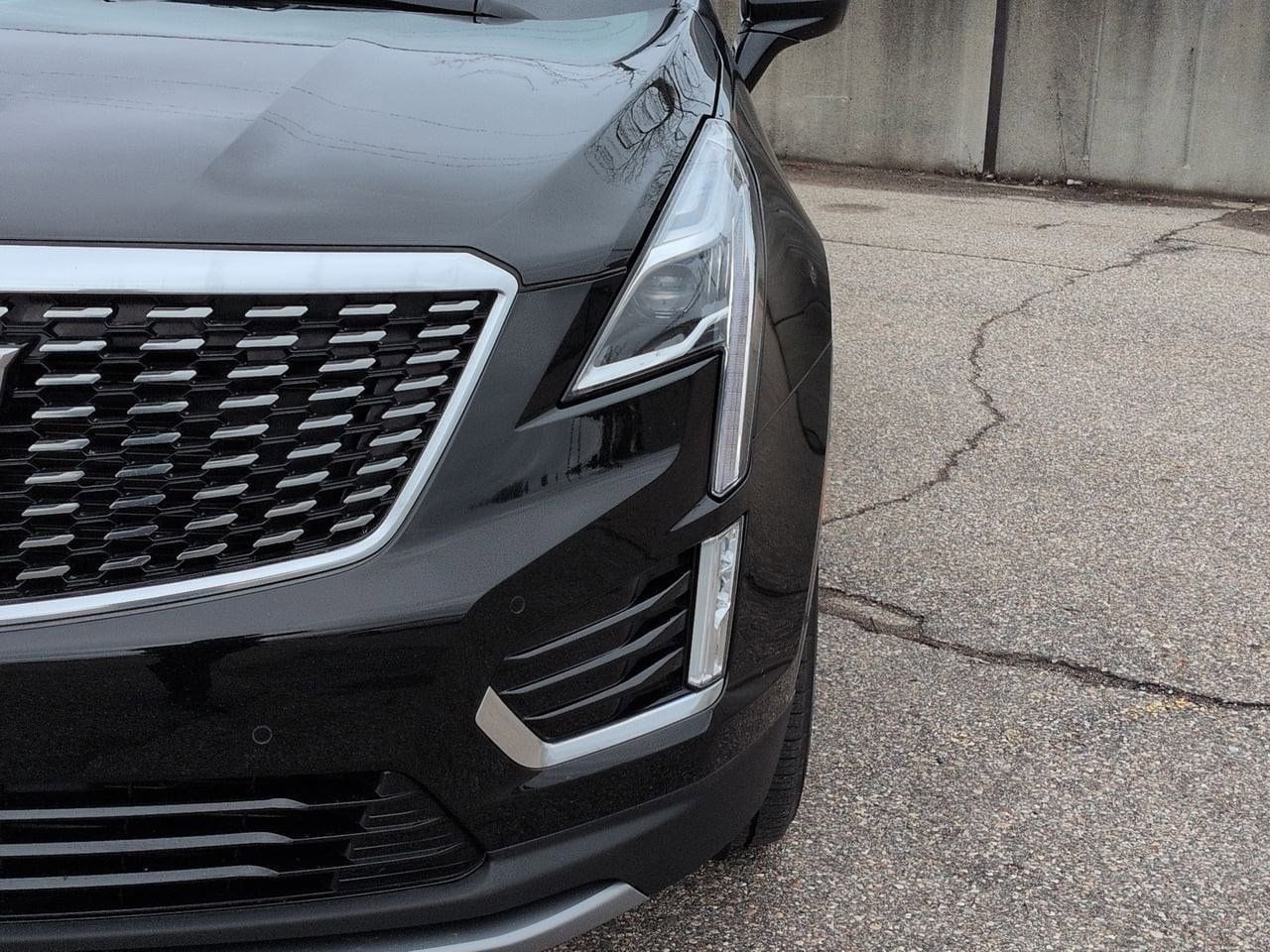 Thumbnail: 2023 Cadillac XT5 - 10