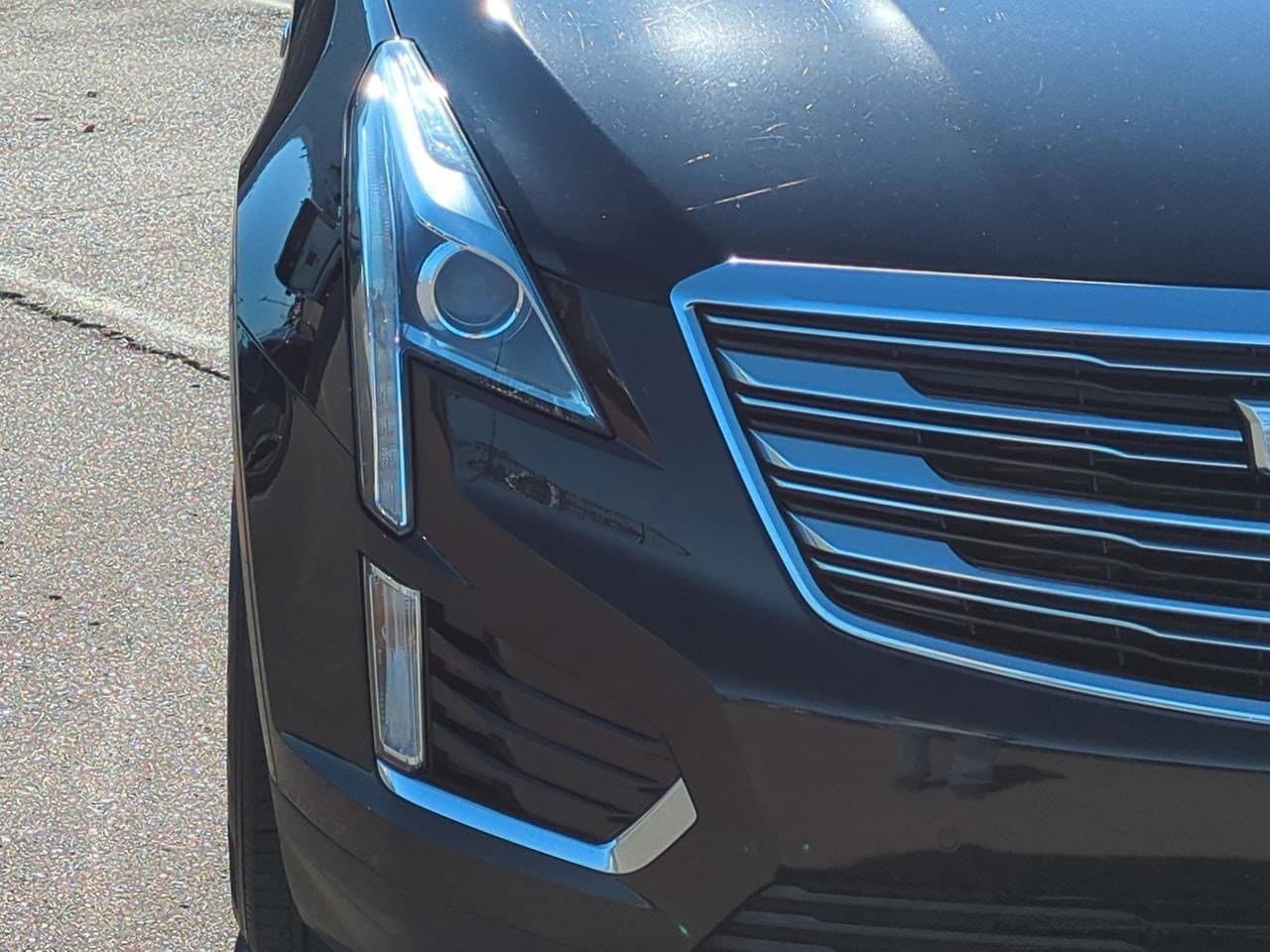 Thumbnail: 2018 Cadillac XT5 - 10