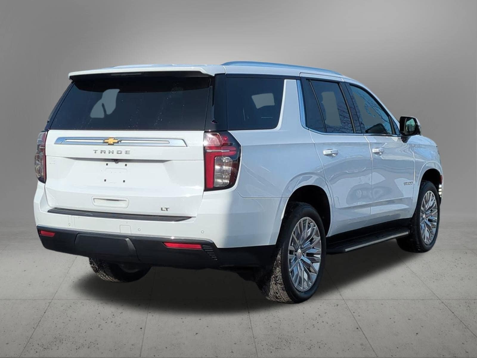 Thumbnail: 2023 Chevrolet Tahoe - 6