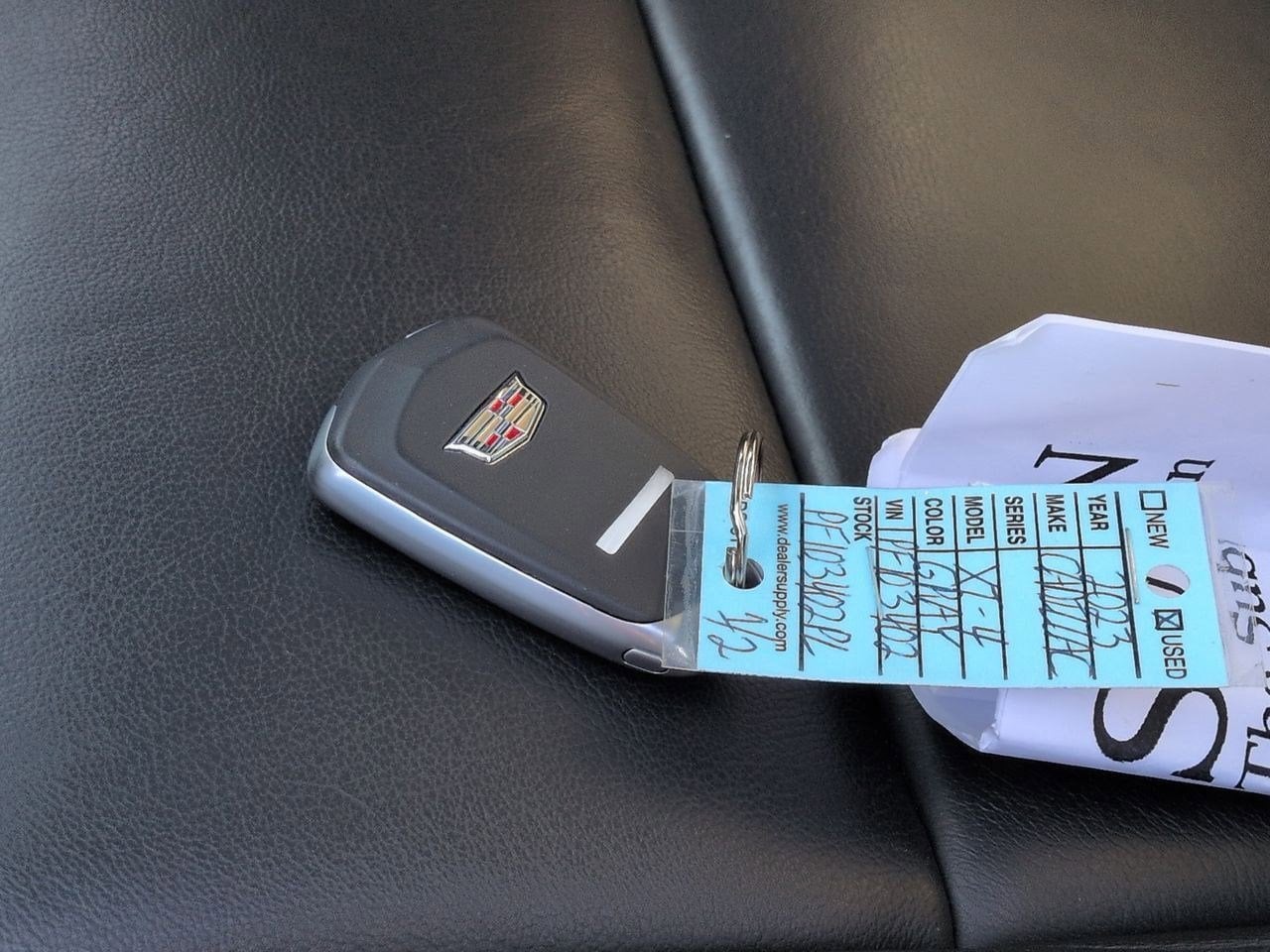 Thumbnail: 2023 Cadillac XT4 - 34