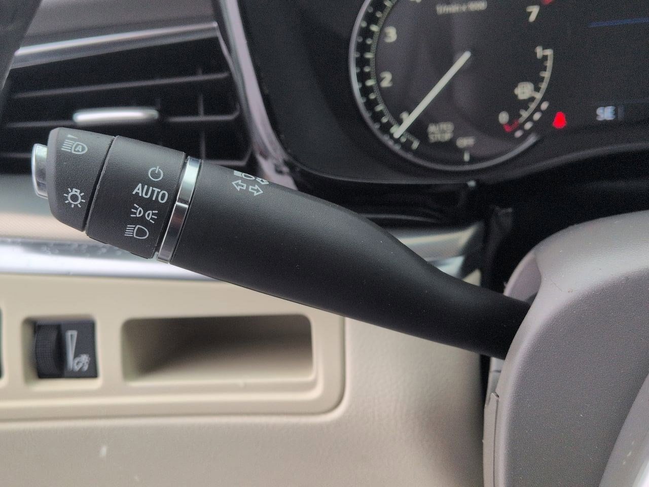 Thumbnail: 2024 Cadillac XT5 - 28