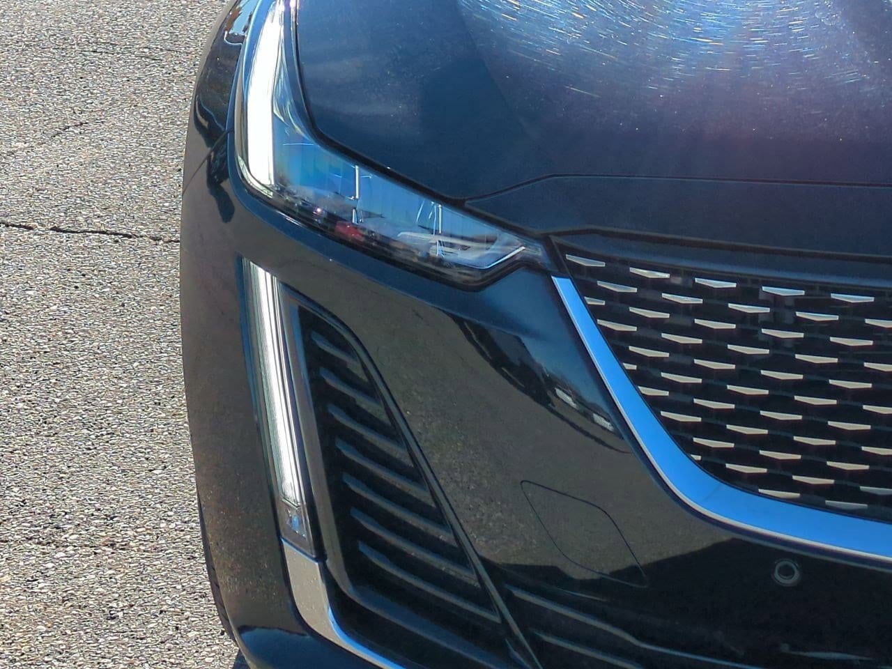 Thumbnail: 2023 Cadillac CT5 - 10