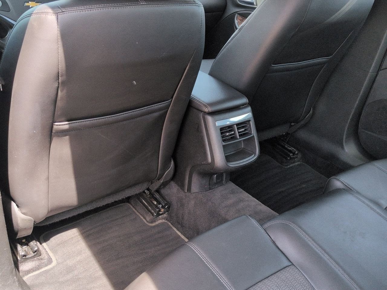 Thumbnail: 2015 Chevrolet Impala - 18