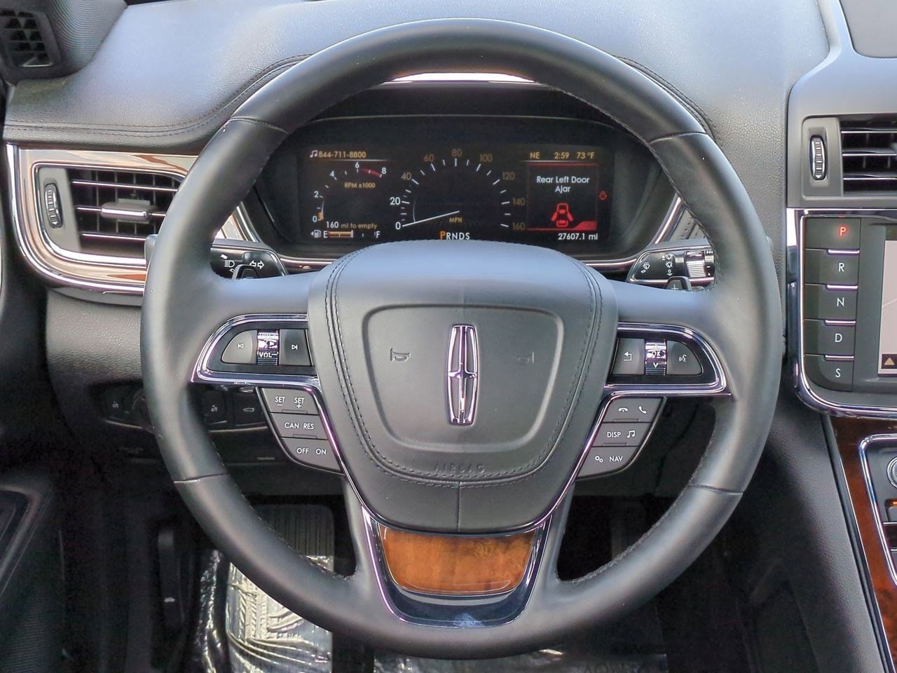 Thumbnail: 2017 Lincoln Continental - 21