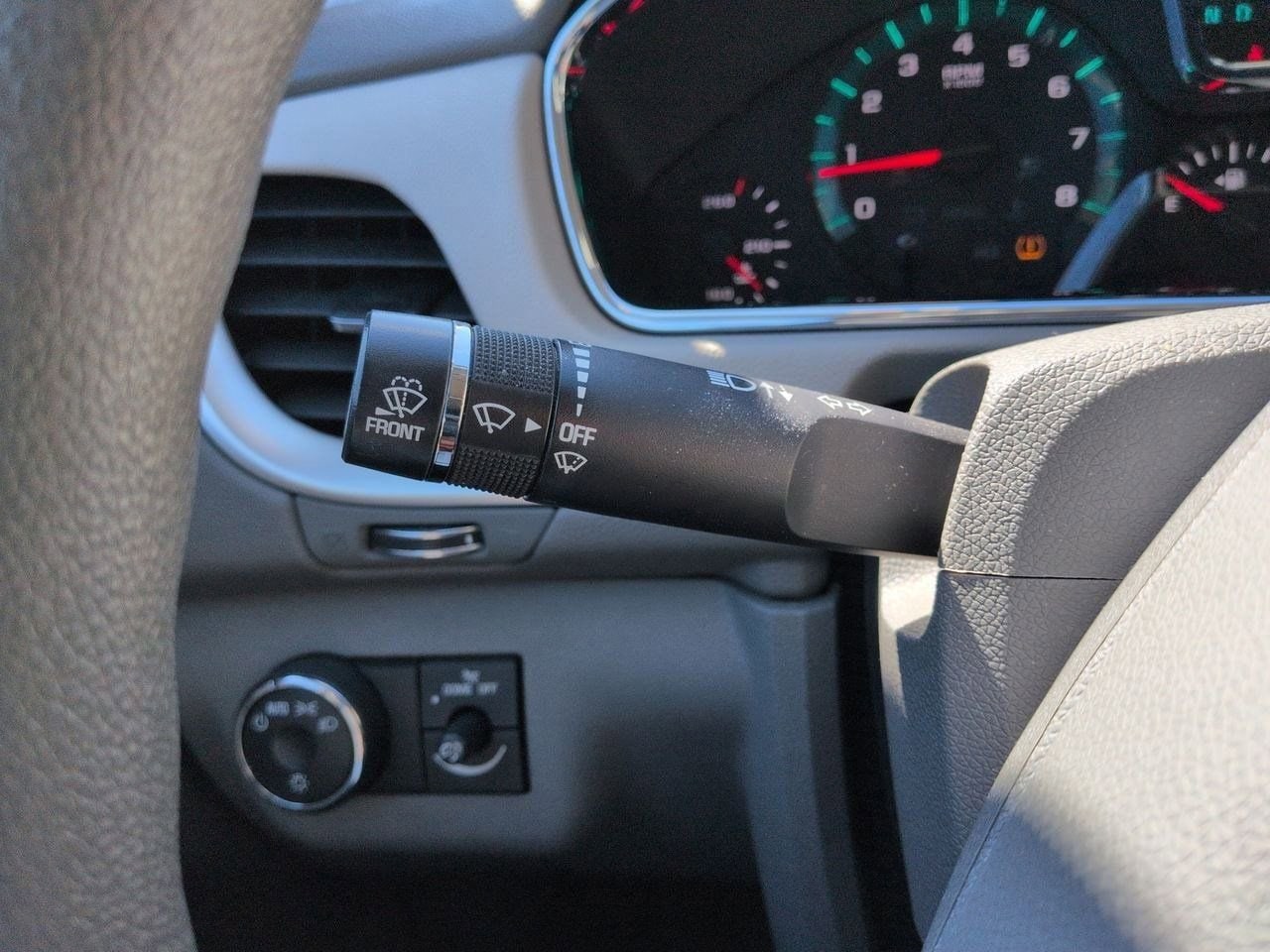 Thumbnail: 2017 Chevrolet Traverse - 25