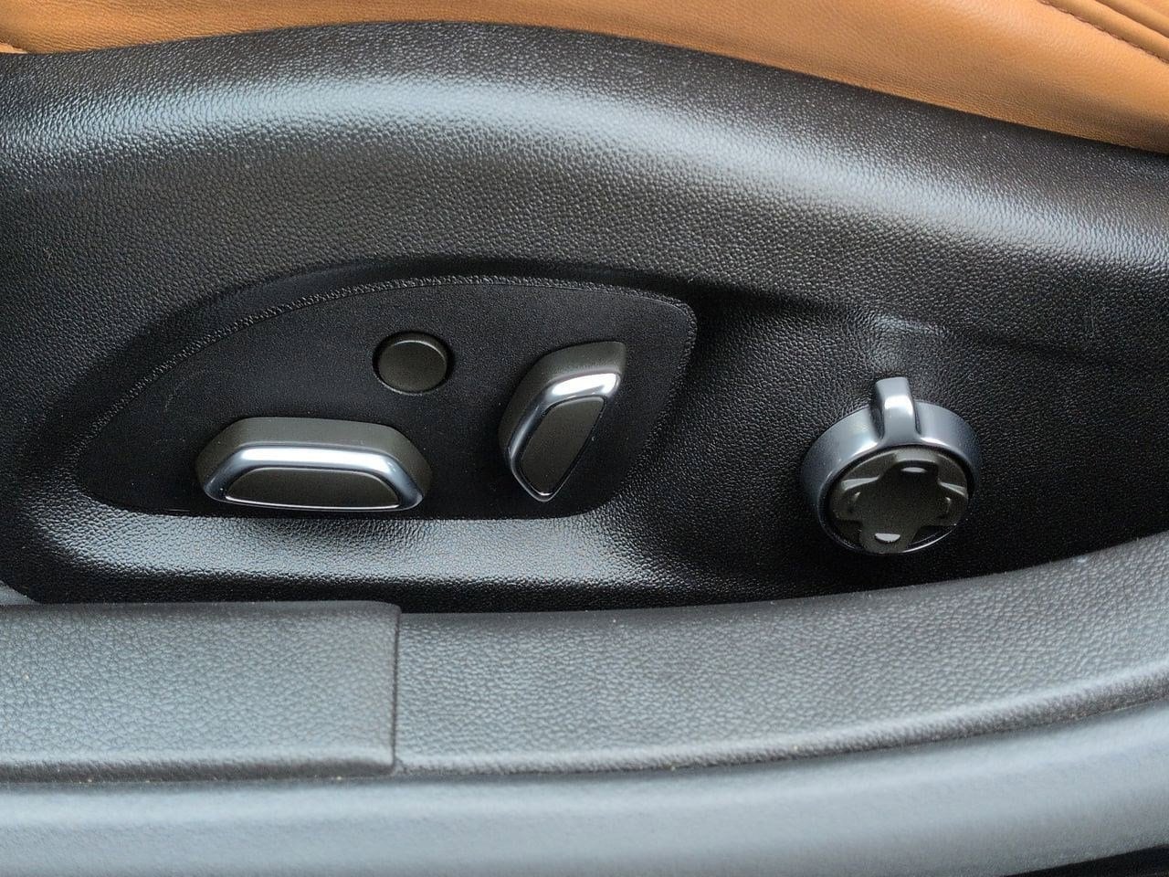 Thumbnail: 2021 Cadillac CT5 - 17