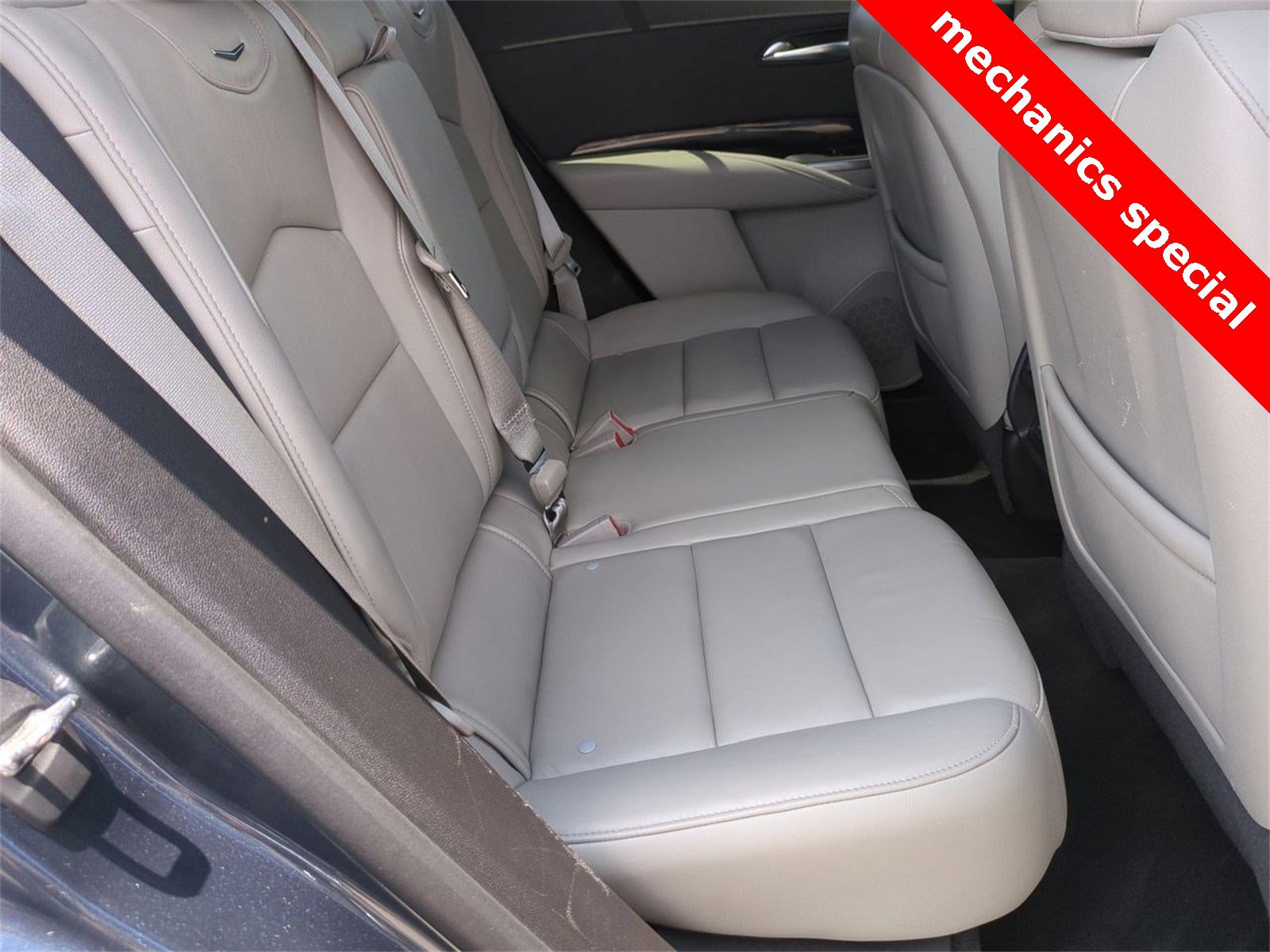 Thumbnail: 2019 Cadillac XT4 - 19