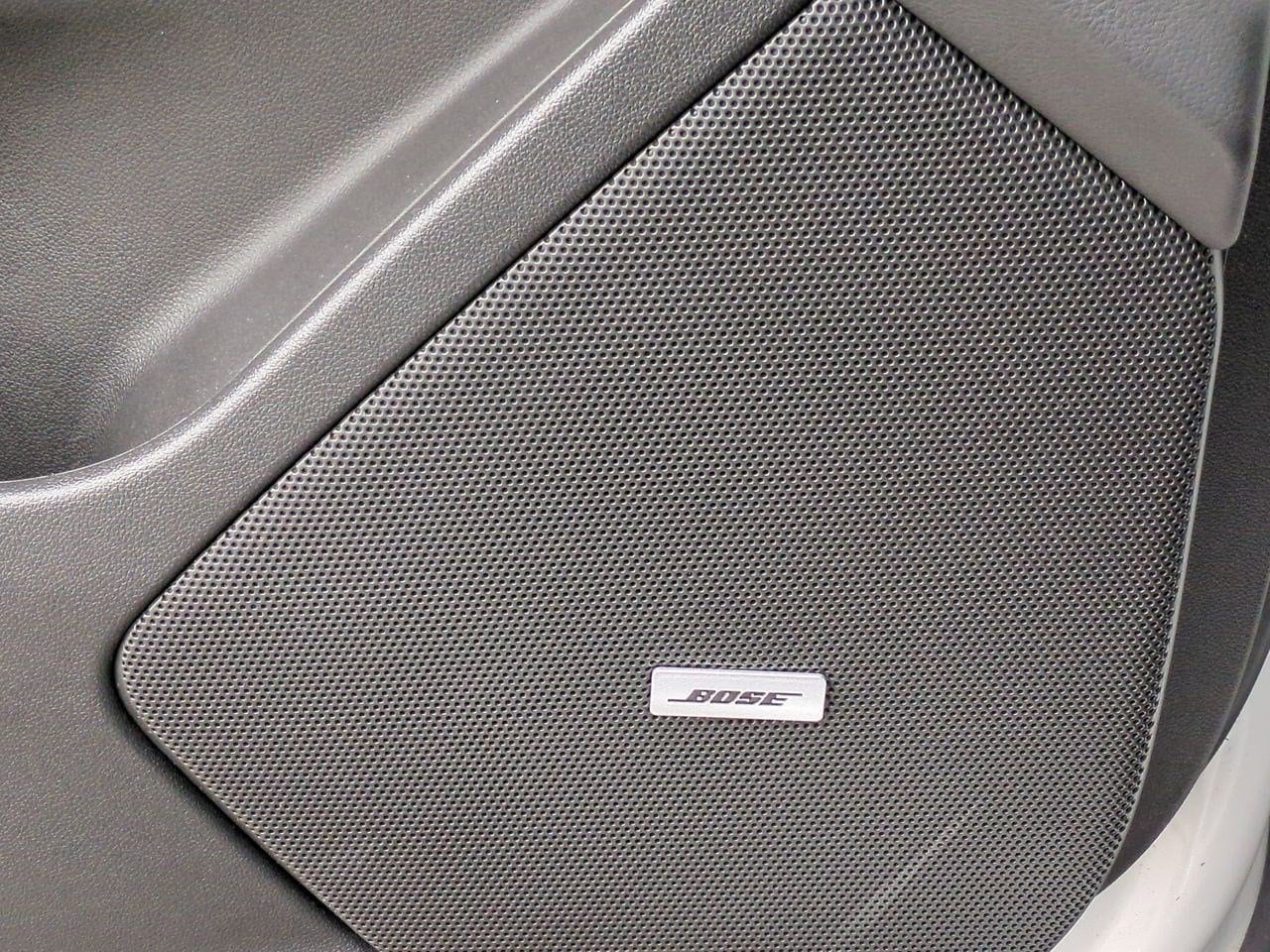 Thumbnail: 2022 Cadillac XT6 - 32