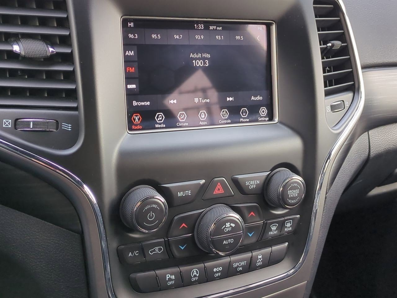 Thumbnail: 2020 Jeep Grand Cherokee - 27