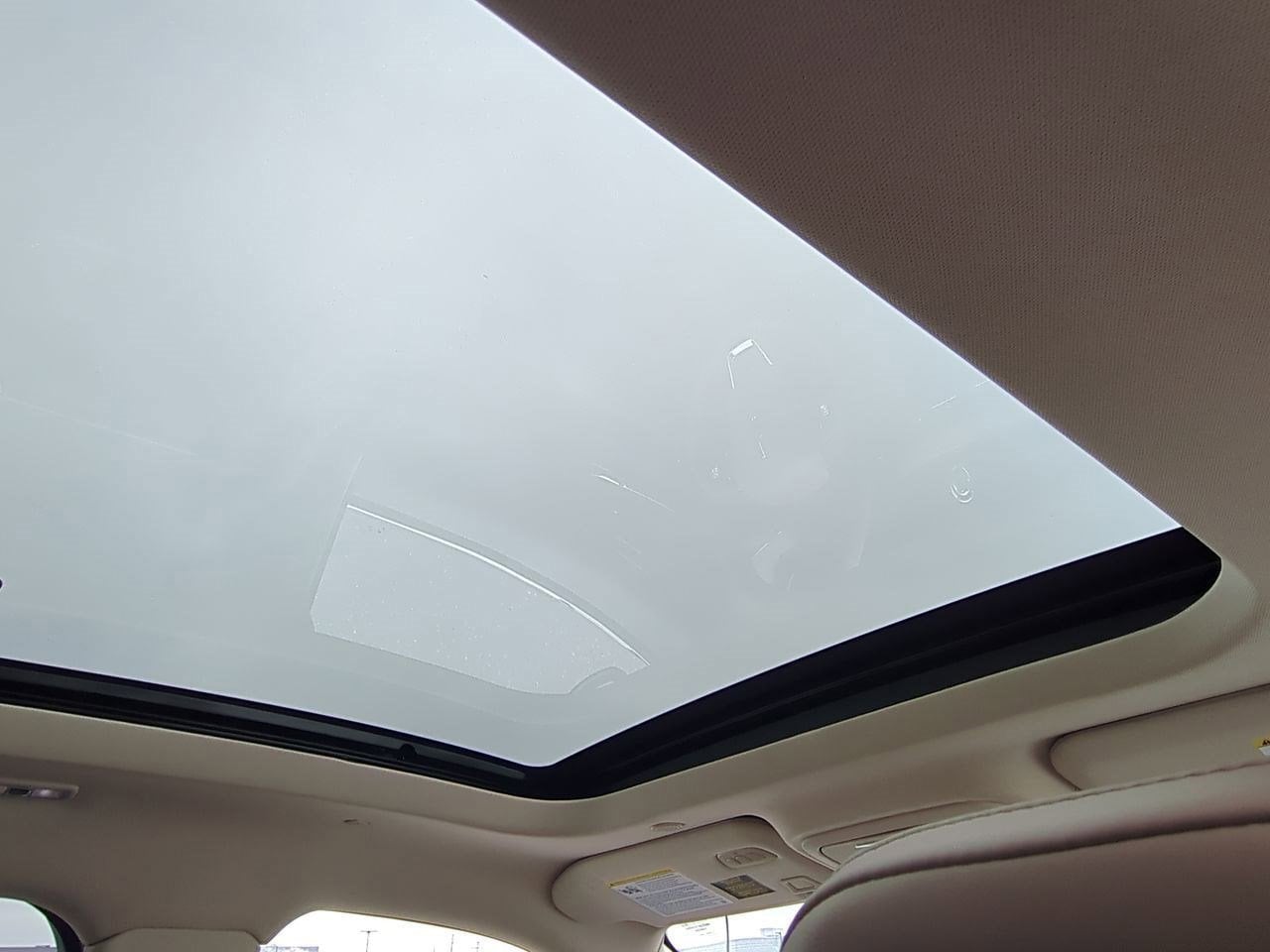 Thumbnail: 2022 Lincoln Corsair - 21