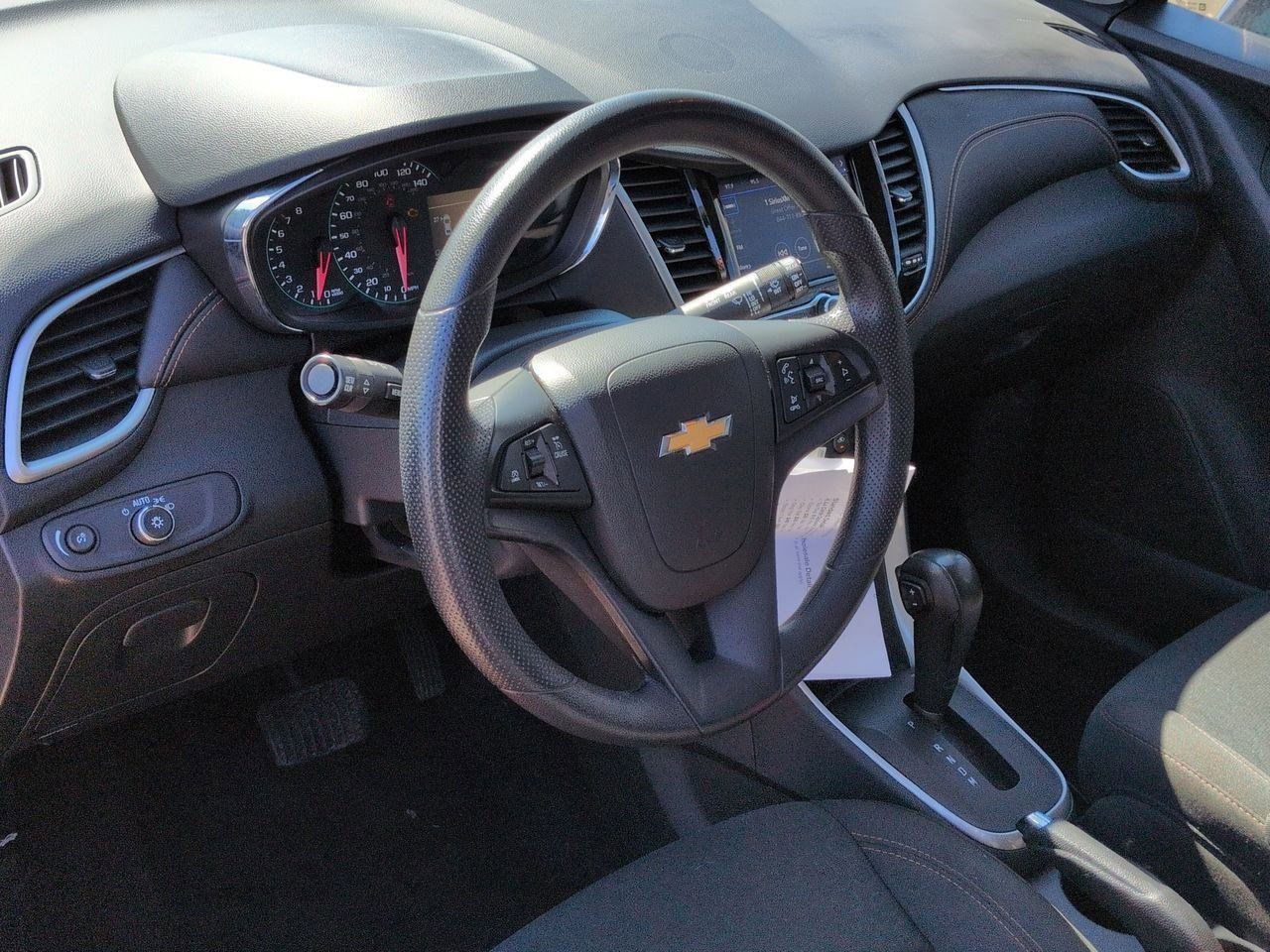 Thumbnail: 2021 Chevrolet Trax - 2