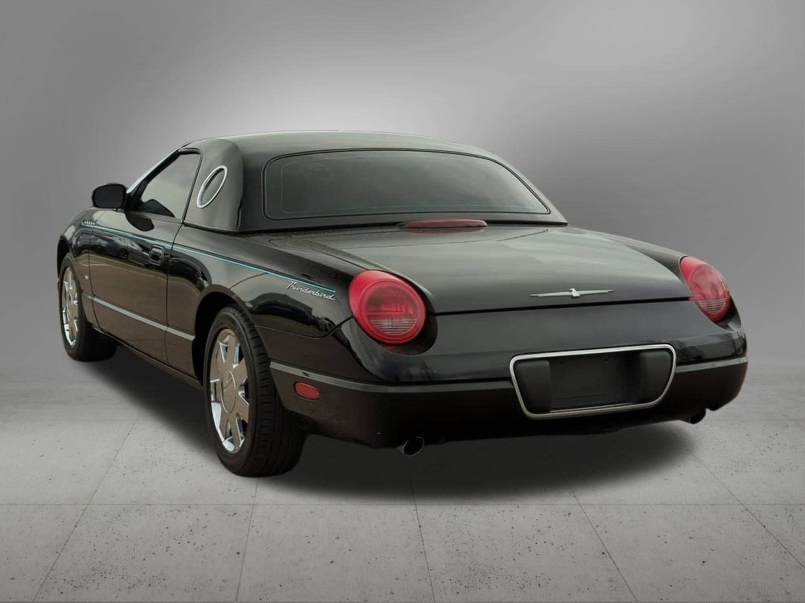 Thumbnail: 2003 Ford Thunderbird - 4