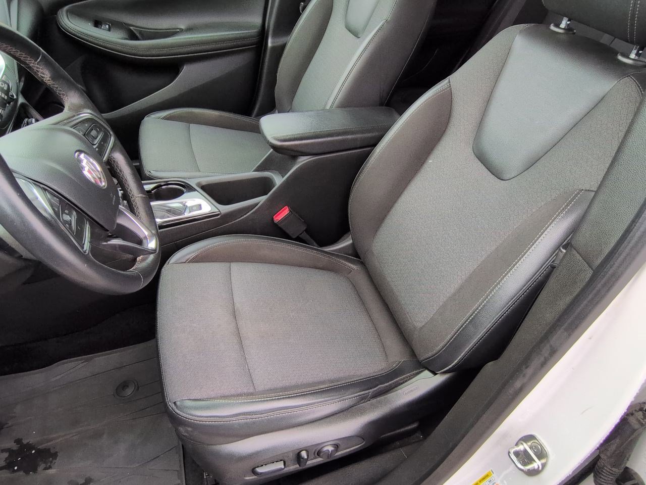 Thumbnail: 2022 Buick Encore GX - 16