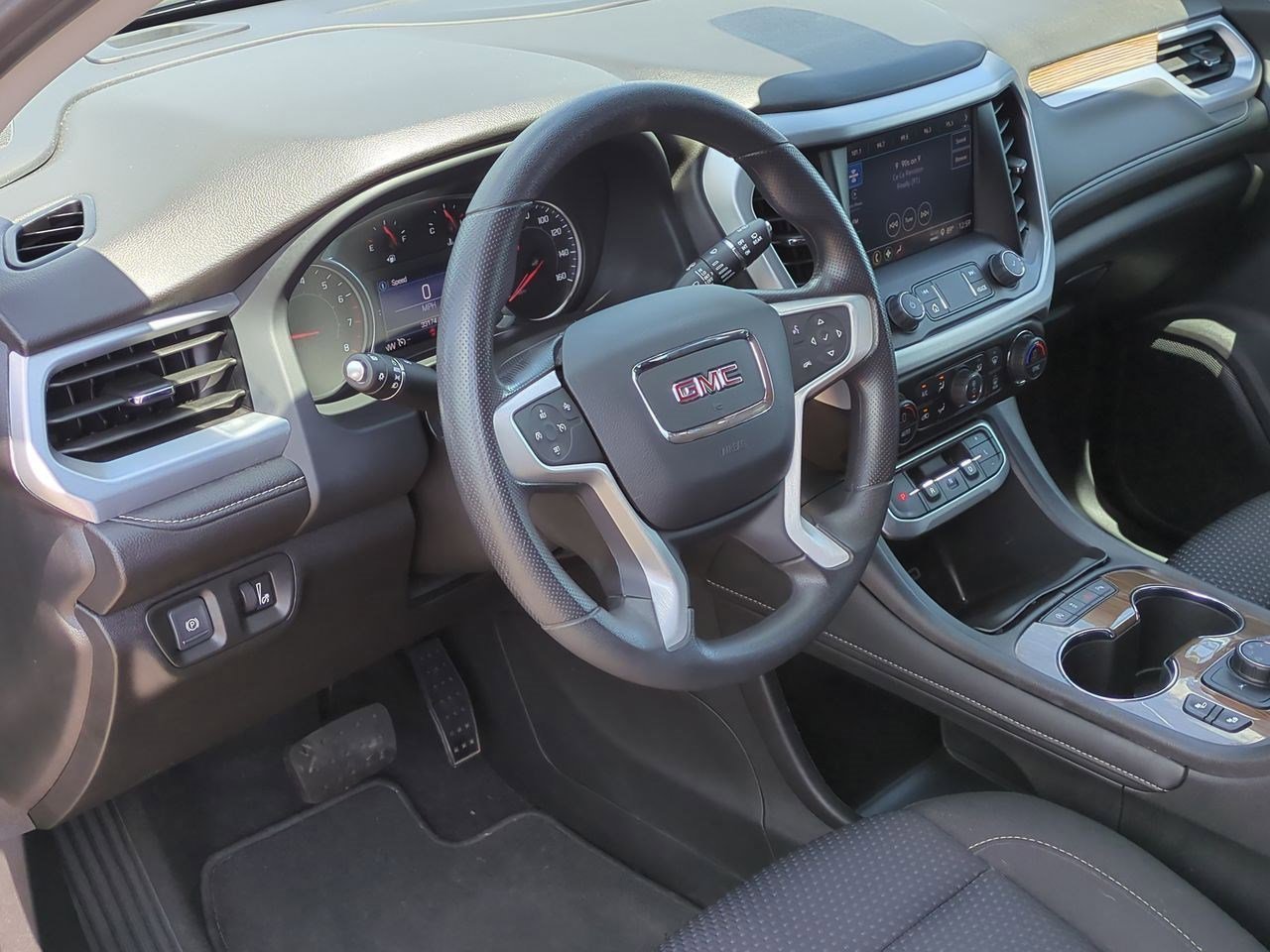 Thumbnail: 2022 GMC Acadia - 2