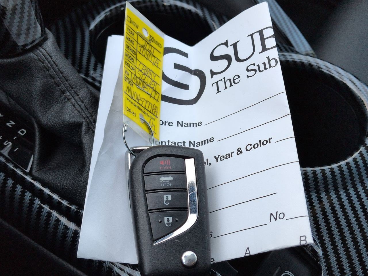 Thumbnail: 2021 Toyota Camry - 32