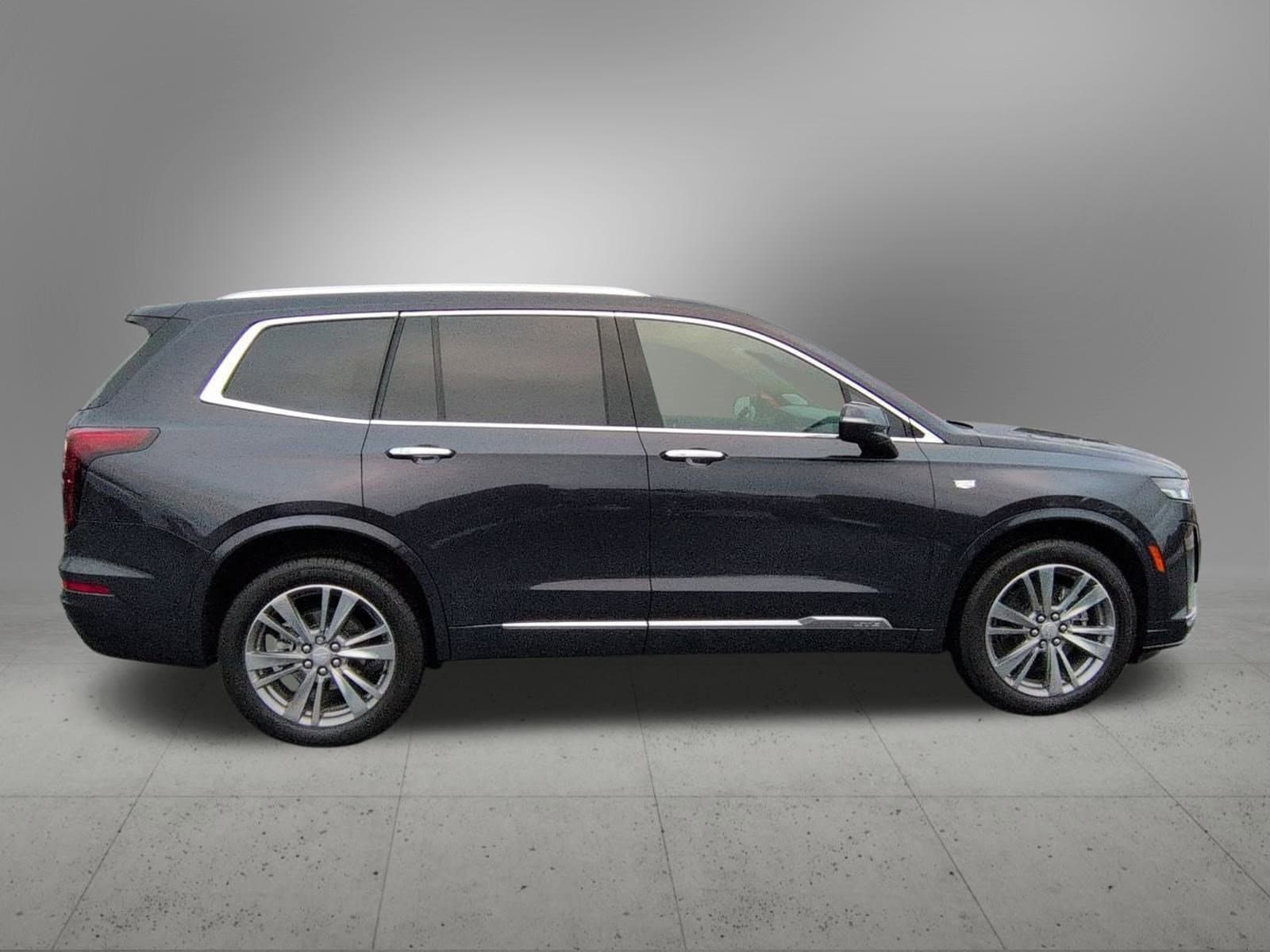 Thumbnail: 2025 Cadillac XT6 - 7