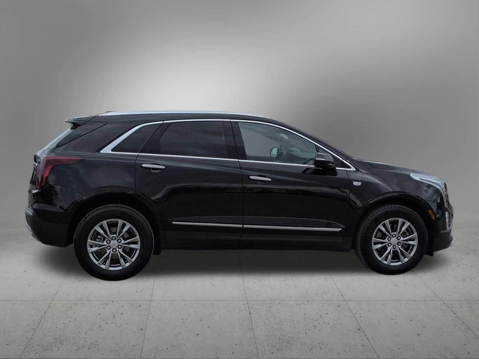 Thumbnail: 2023 Cadillac XT5 - 7