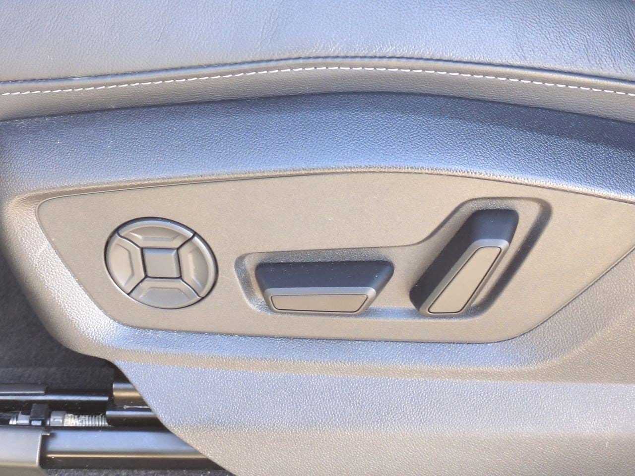 Thumbnail: 2025 Audi Q7 - 15