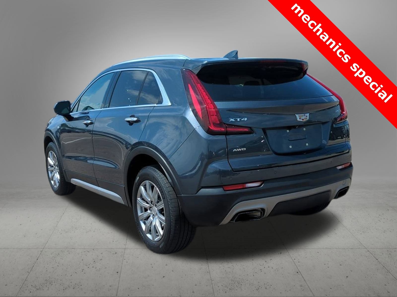 Thumbnail: 2019 Cadillac XT4 - 4