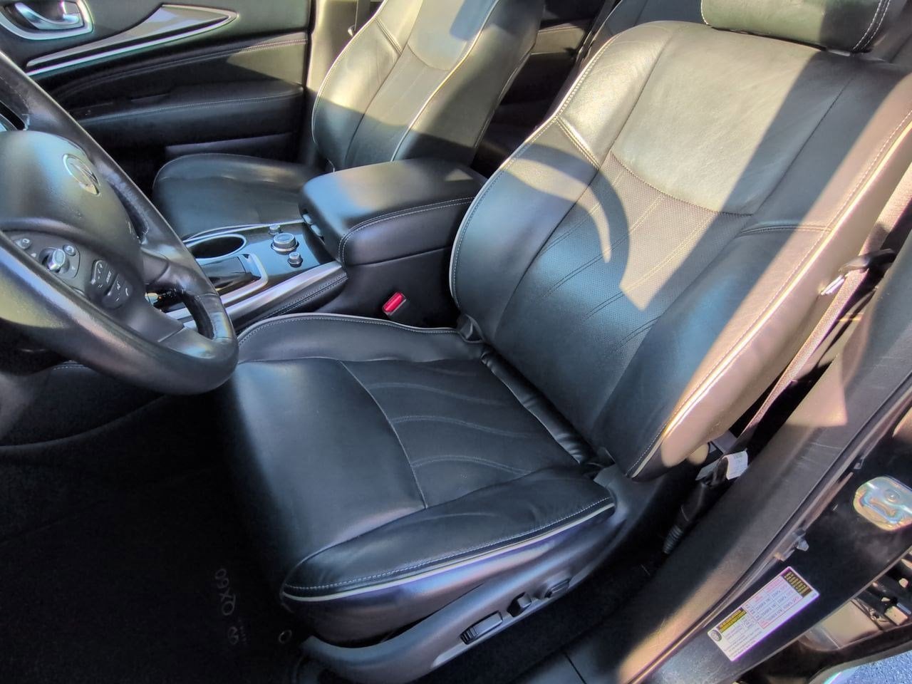 Thumbnail: 2019 INFINITI QX60 - 16