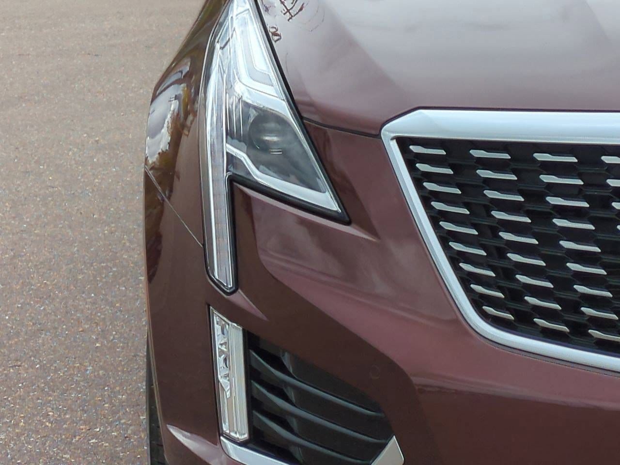 Thumbnail: 2023 Cadillac XT5 - 10