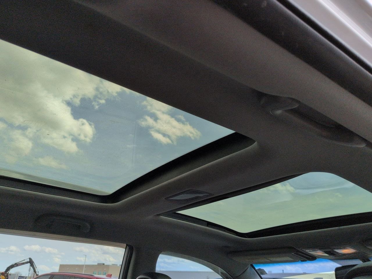 Thumbnail: 2013 Kia Sorento - 22
