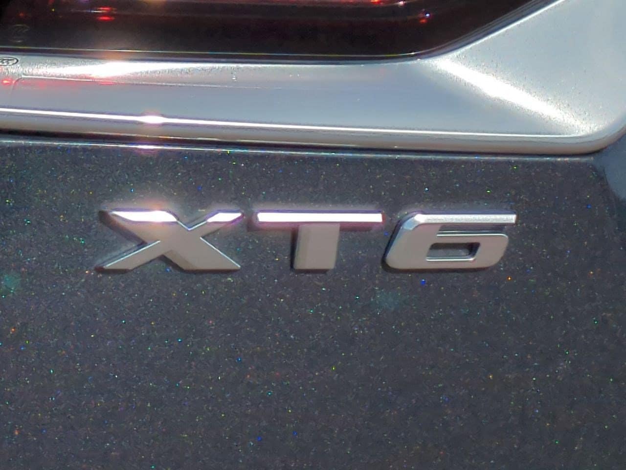 Thumbnail: 2023 Cadillac XT6 - 12