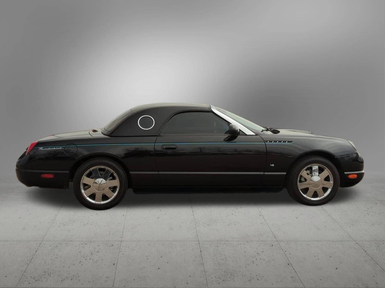 Thumbnail: 2003 Ford Thunderbird - 7