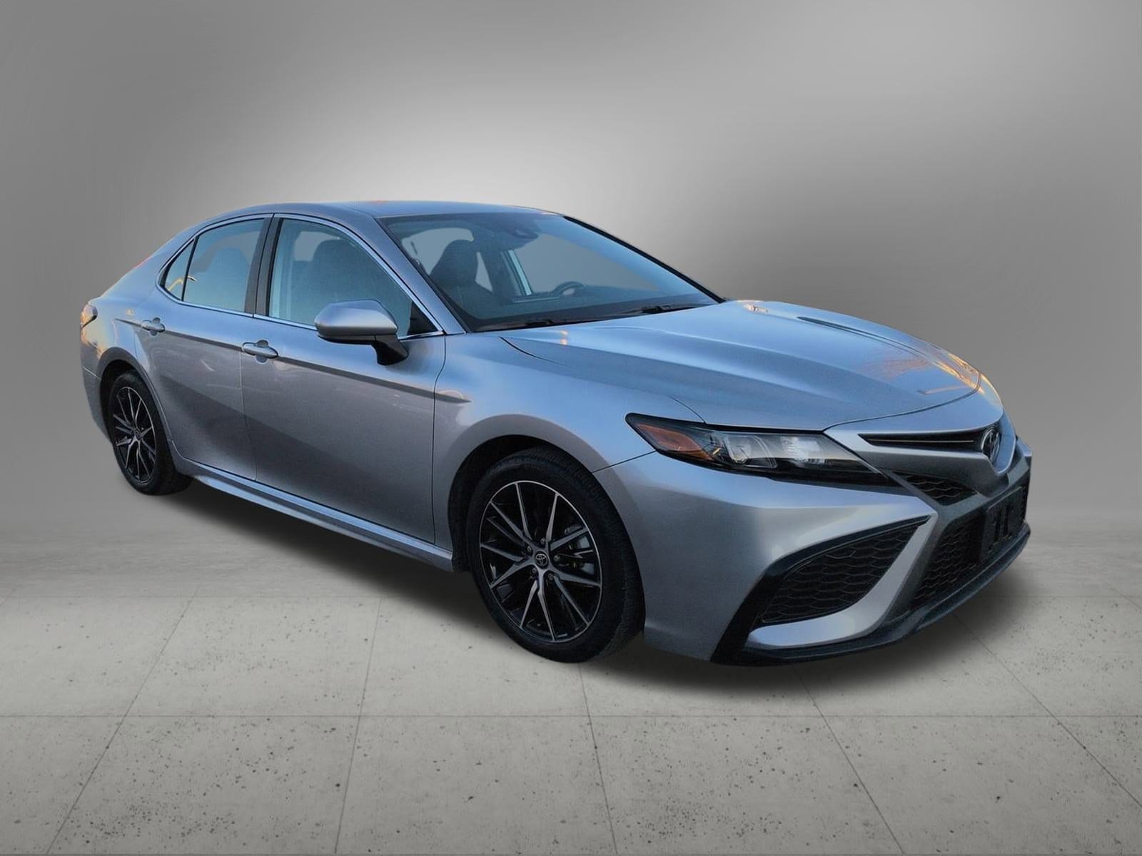 Thumbnail: 2021 Toyota Camry - 8