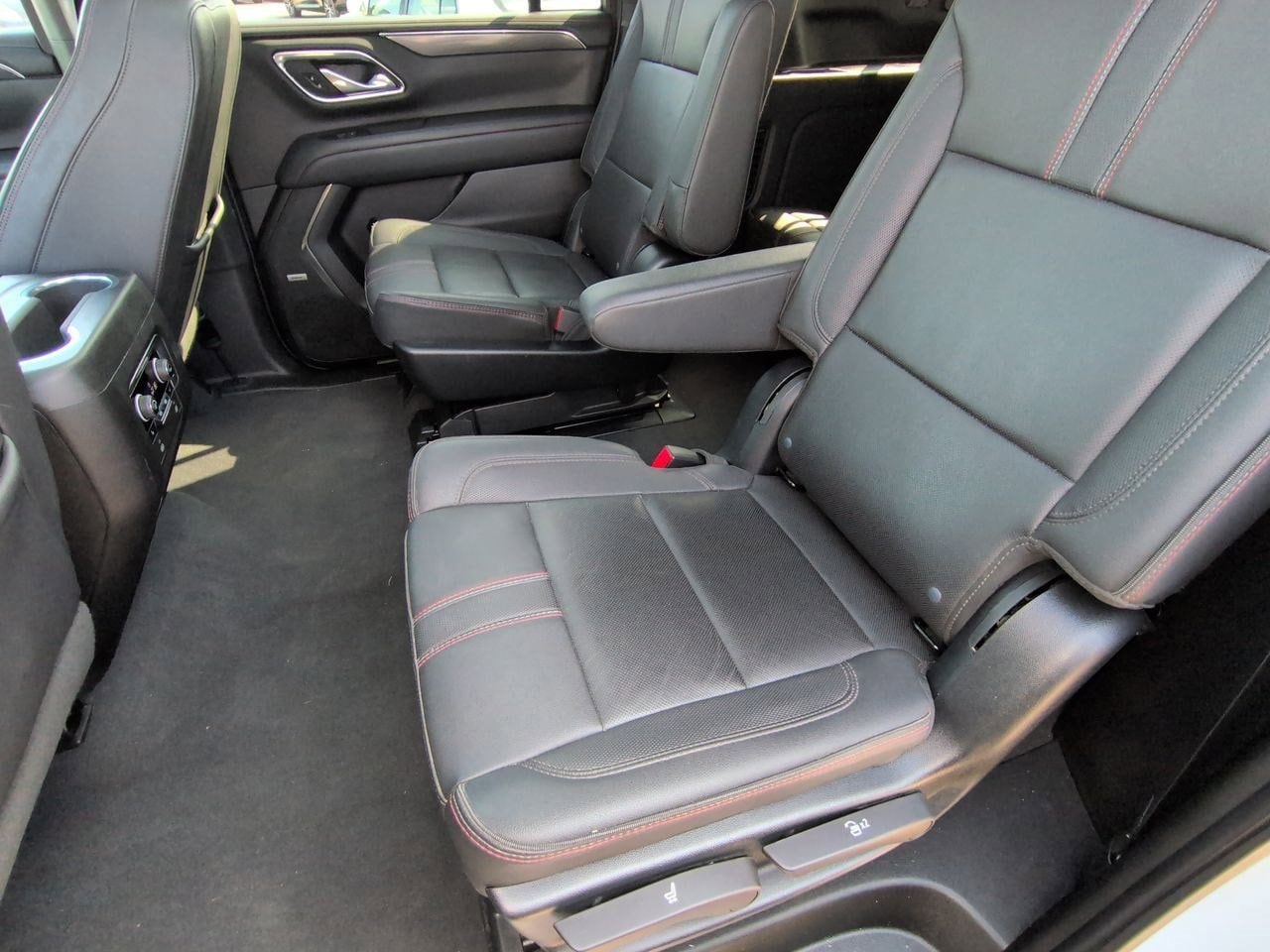 Thumbnail: 2023 Chevrolet Suburban - 20