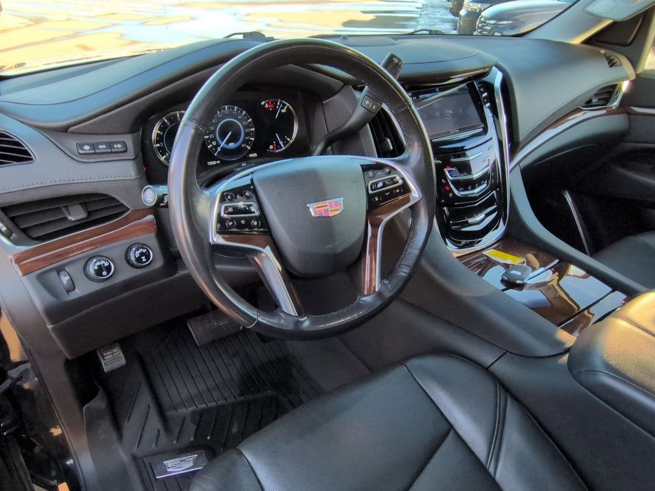 Thumbnail: 2020 Cadillac Escalade - 2