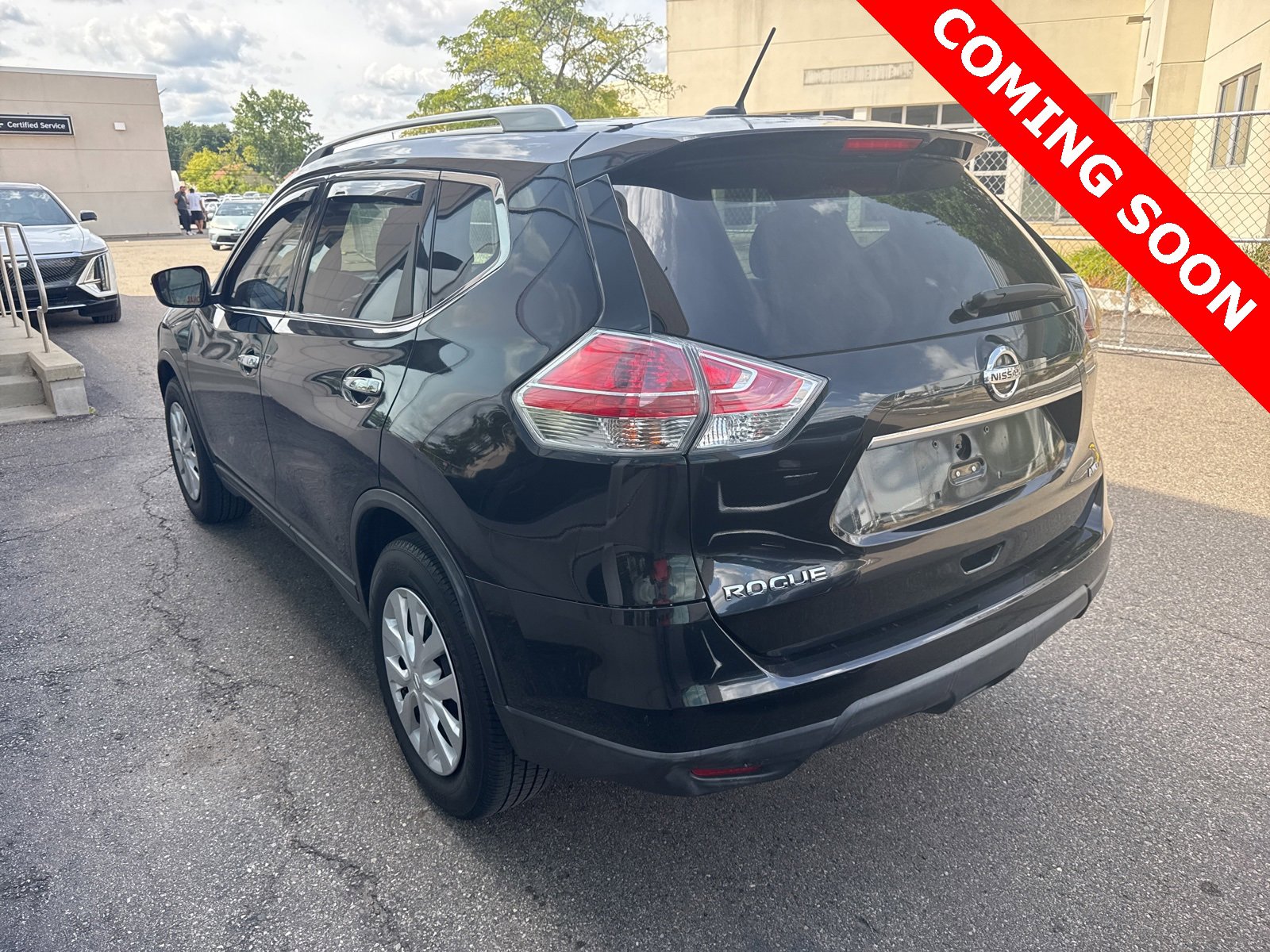 Thumbnail: 2016 Nissan Rogue - 8