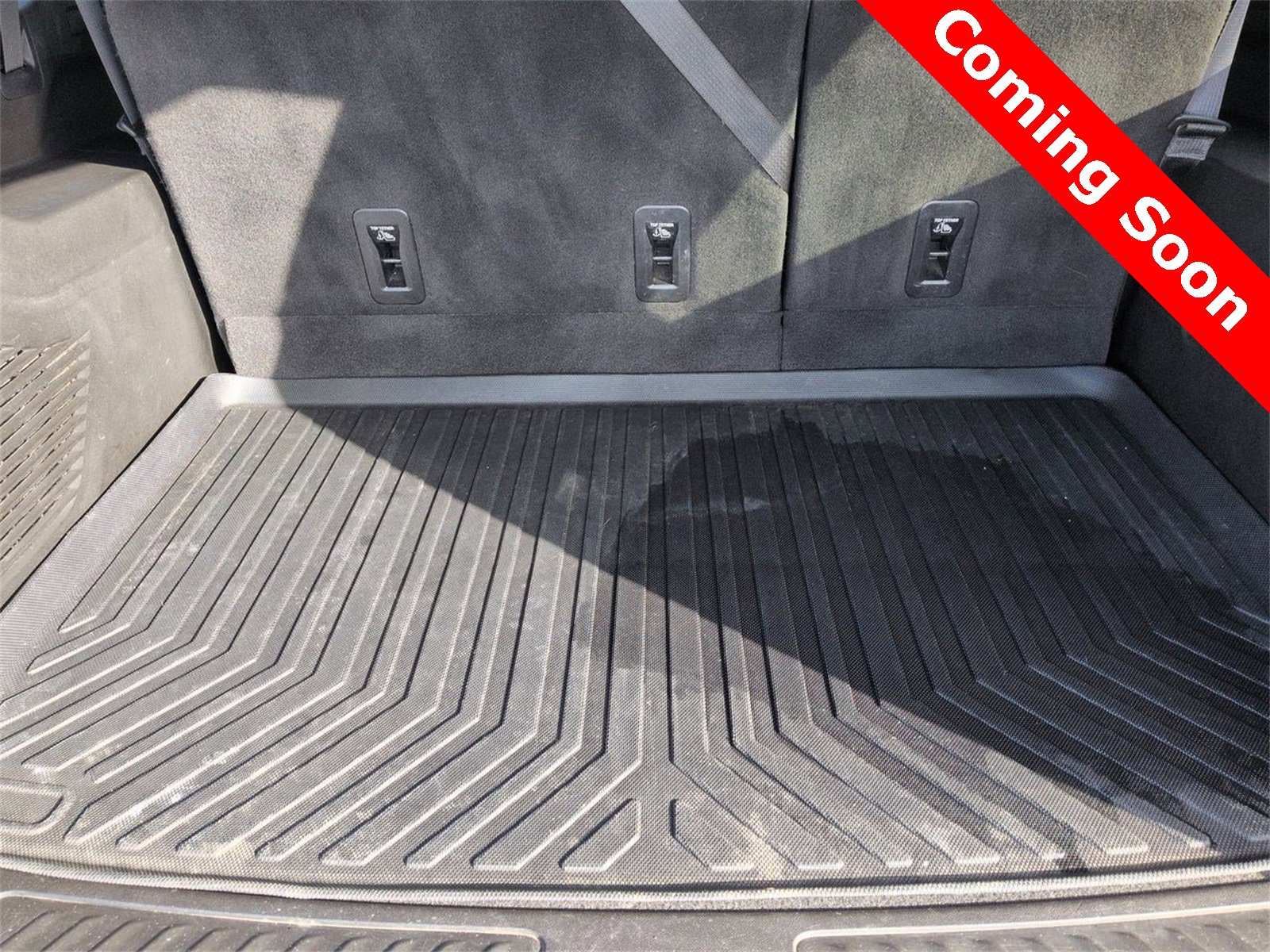 Thumbnail: 2022 Chevrolet Suburban - 35