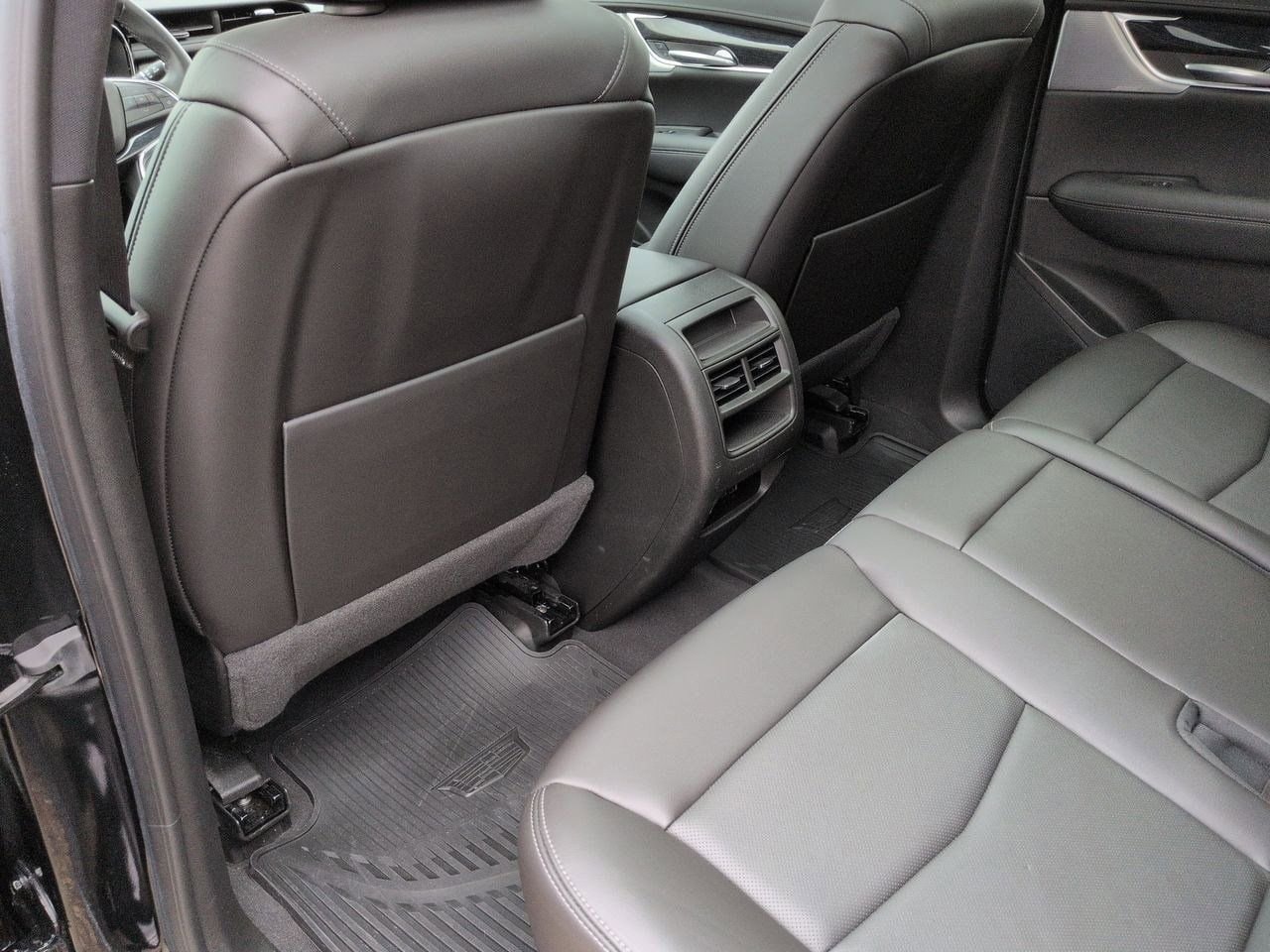 Thumbnail: 2023 Cadillac XT5 - 18