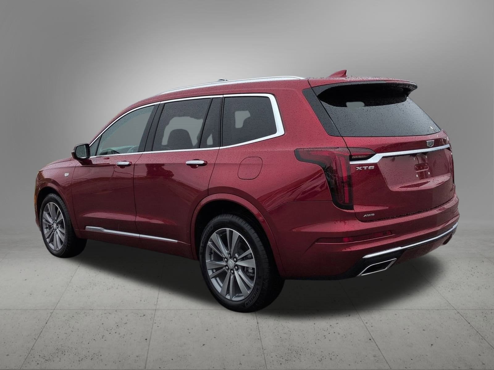 Thumbnail: 2024 Cadillac XT6 - 4