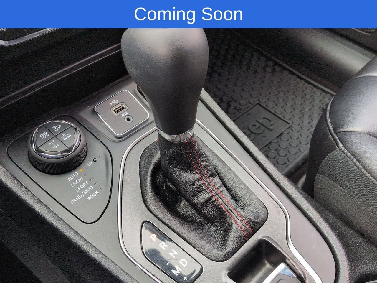 Thumbnail: 2019 Jeep Cherokee - 30