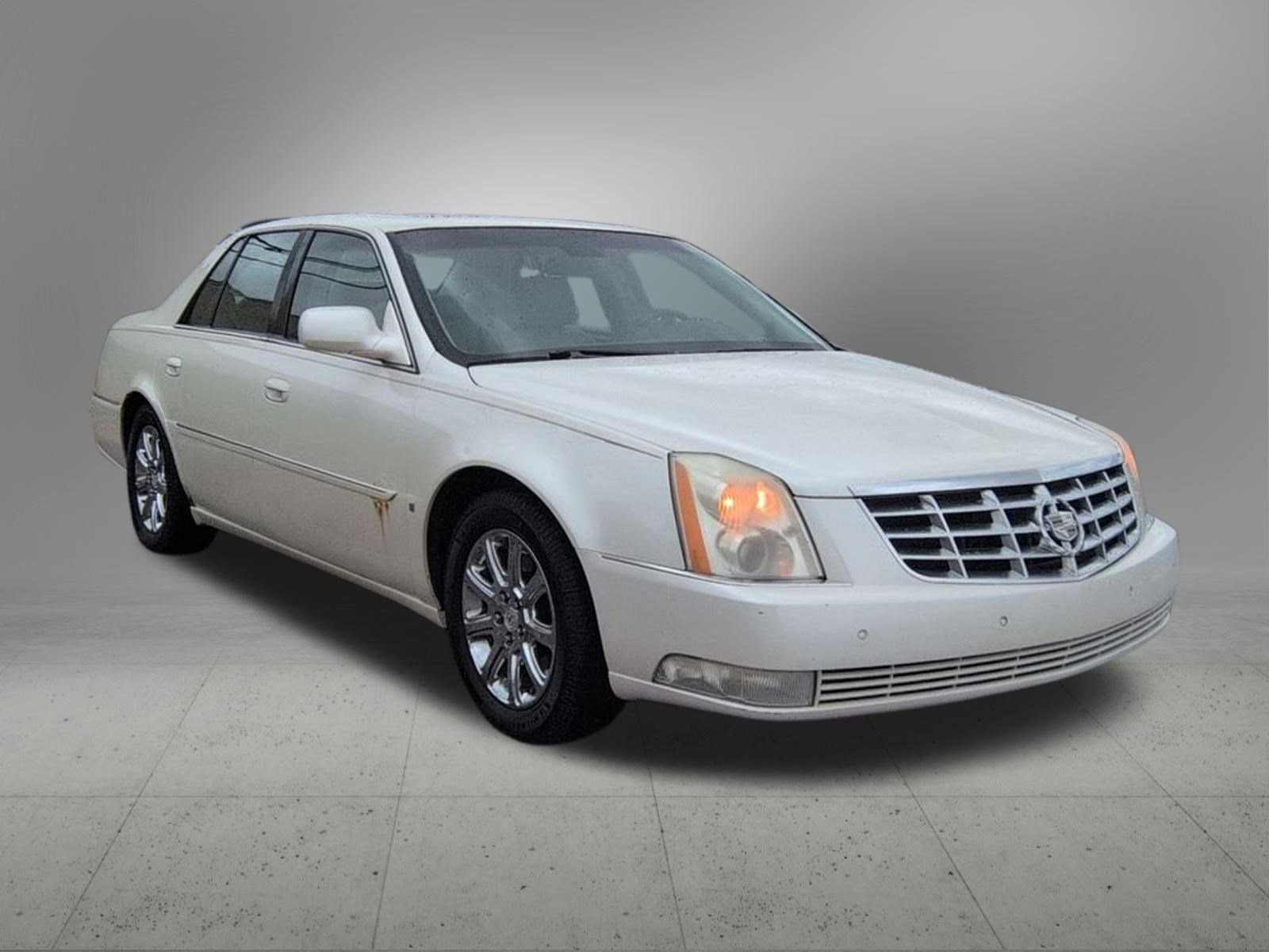 Thumbnail: 2008 Cadillac DTS - 8